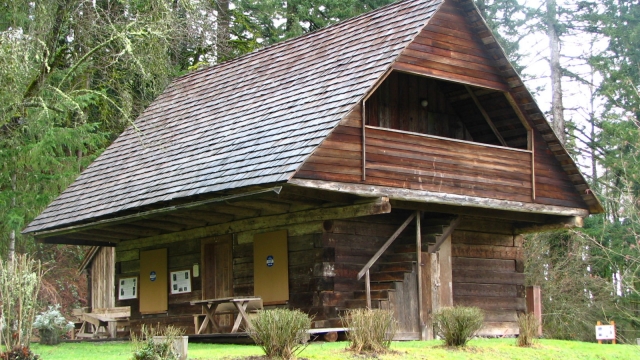 Crafting Nature’s Retreat: Unveiling the Artistry of Log Cabin Construction