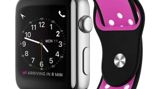 10 Trendy Apple Watch Bands to Upgrade Your Style